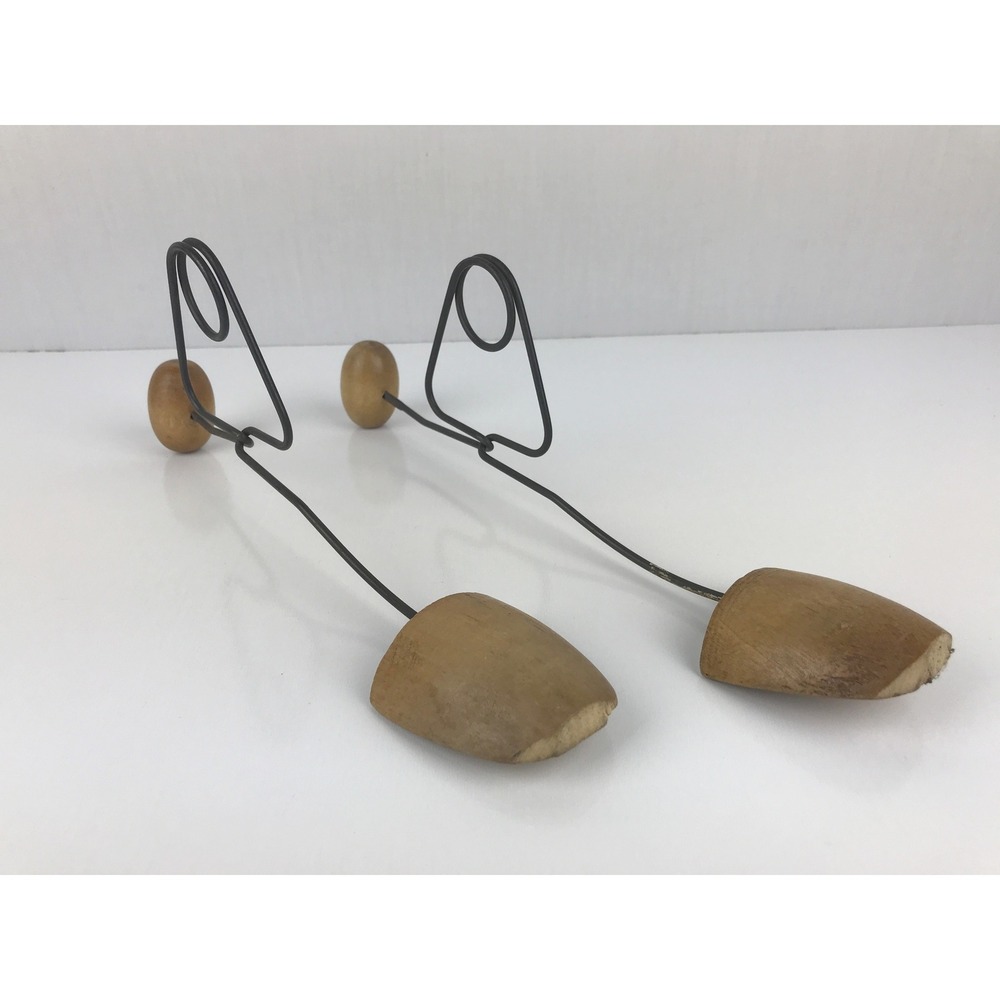 VTG Cedar Wood Metal Shoe Trees Stretchers Shapers Keepers 12"‎ L x 2.5" W